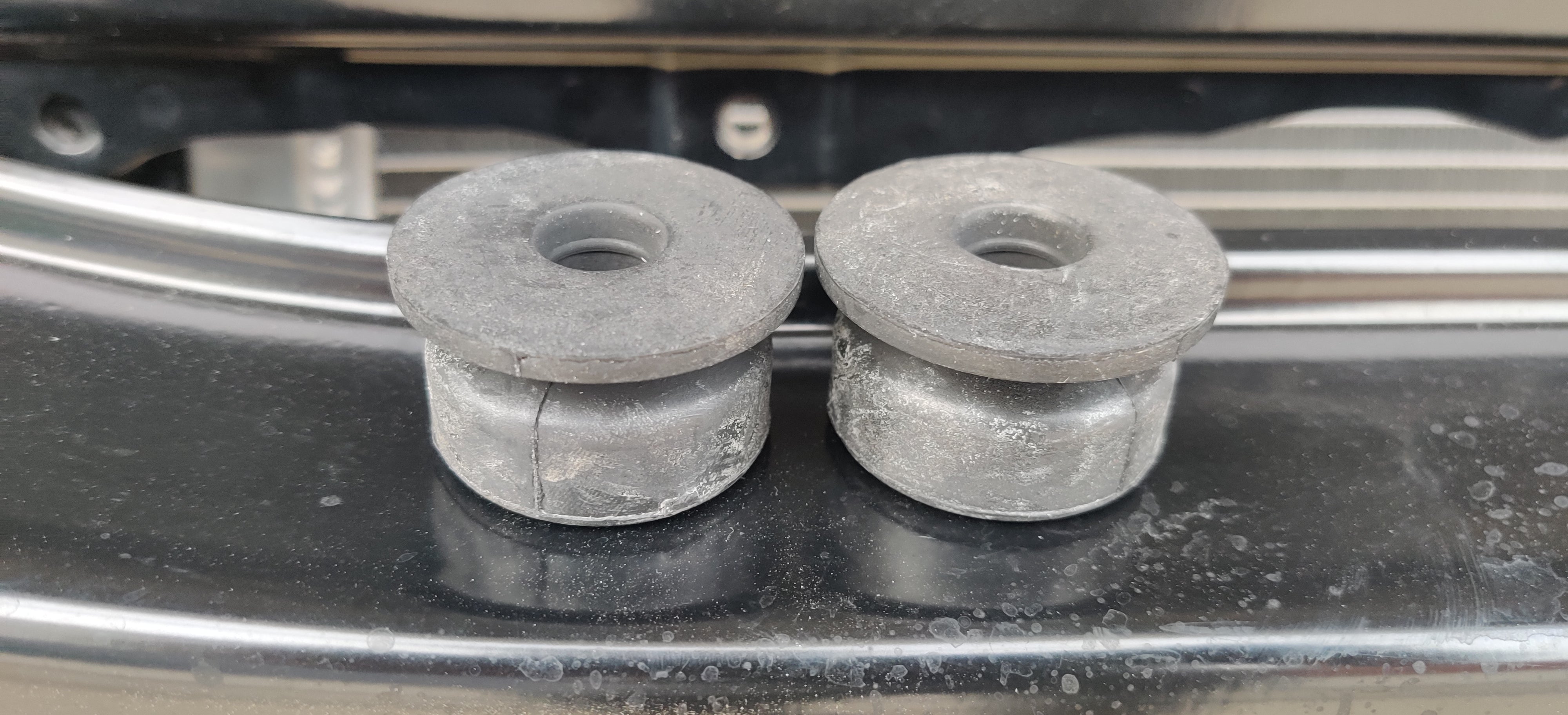 Nasty Addiction Garage Toyota Mr2 SW20 Lower Radiator Rubber Bushing ...